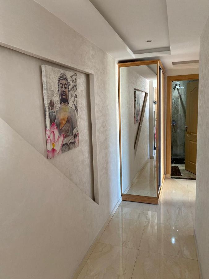 Magnifique Appart F3, Renove, Tres Bien Desservie Casablanca Exterior foto