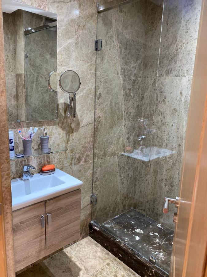 Magnifique Appart F3, Renove, Tres Bien Desservie Casablanca Exterior foto